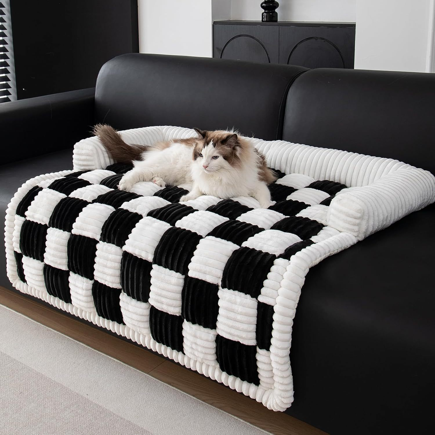 Cozy Plush Pet Bed For Dog & Cat